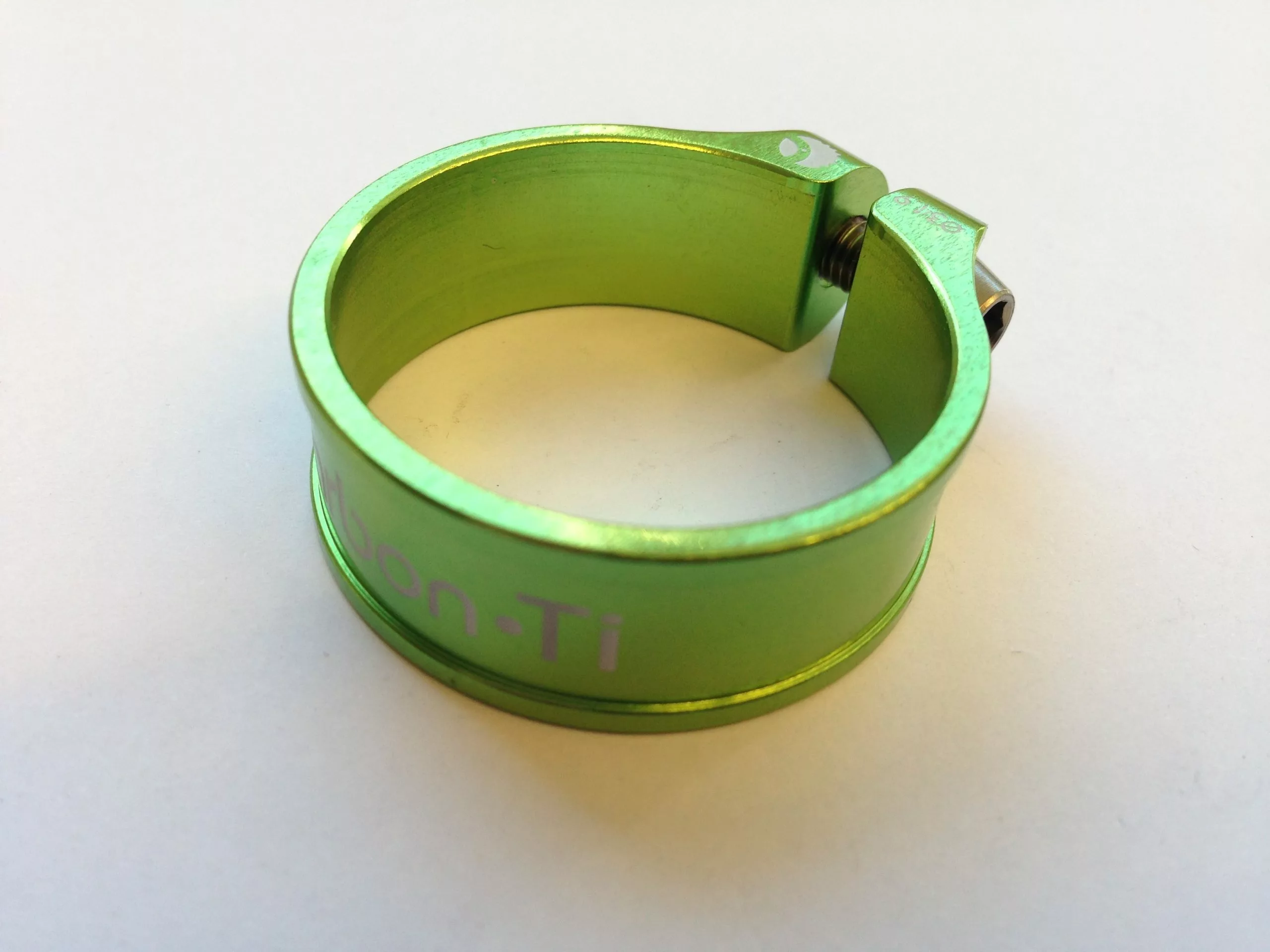 Carbon Ti X-Clamp 3 Acid Green 31.8mm 3 Carbon Ti X-Clamp 3 Acid Green 31.8mm
