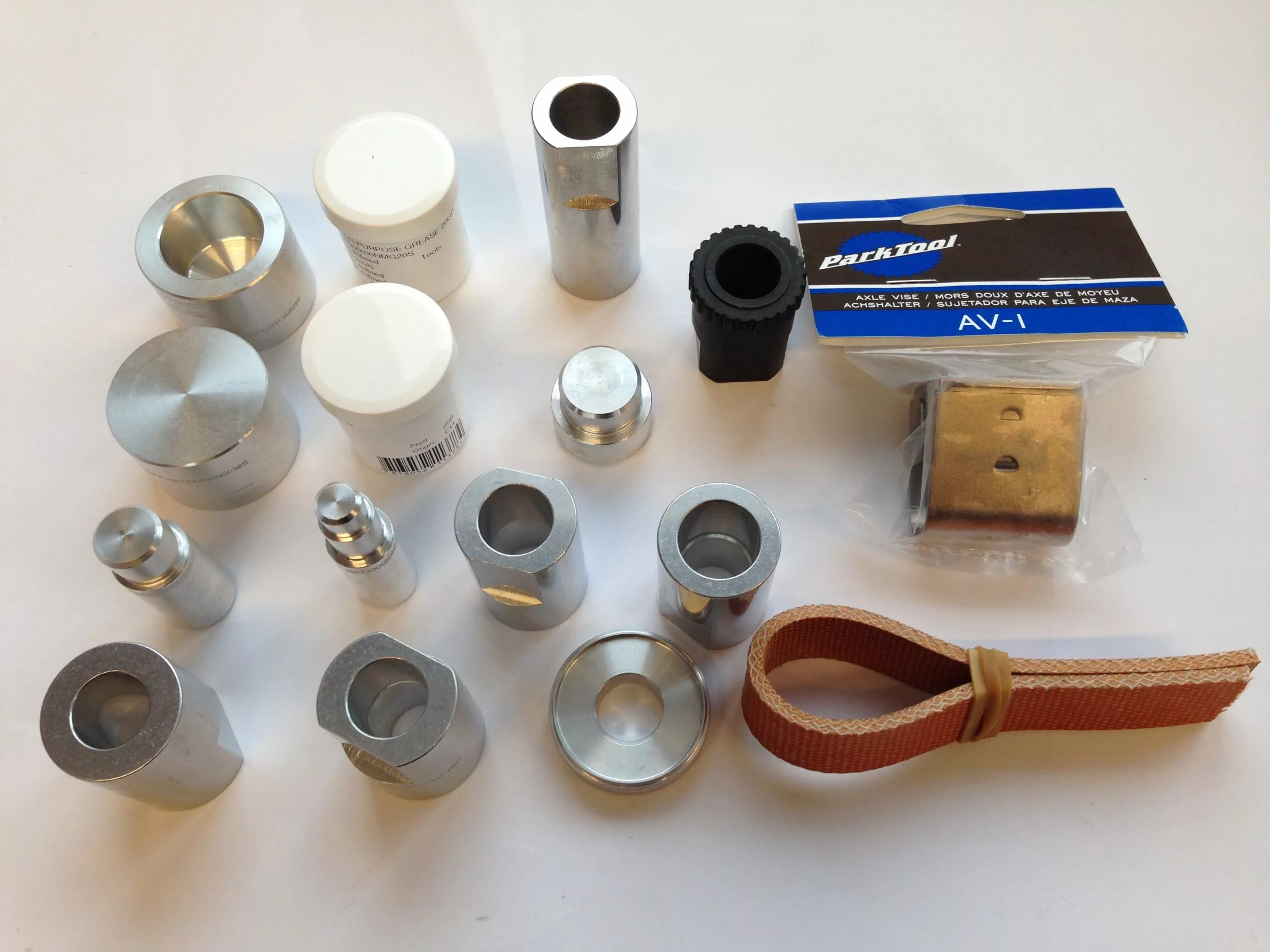 DT Swiss Werkzeugsatz Hügi 240s/FR/440 Naben 3 DT Swiss Werkzeugsatz Hügi 240s/FR/440 Naben