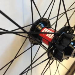 Nox Composites Skyline 29 Carbon 15x100mm/12x142mm Laufradsatz -Günstiges fahrraogriffen Geschäft nox components skyline 29 vorne 1 scaled